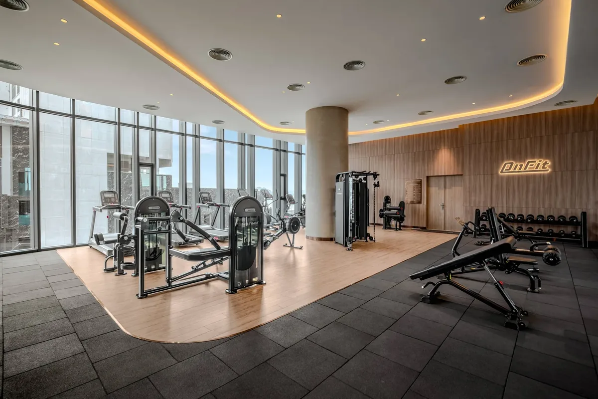 Phòng gym ONFIT view vịnh khách sạn À La Carte Halong Bay