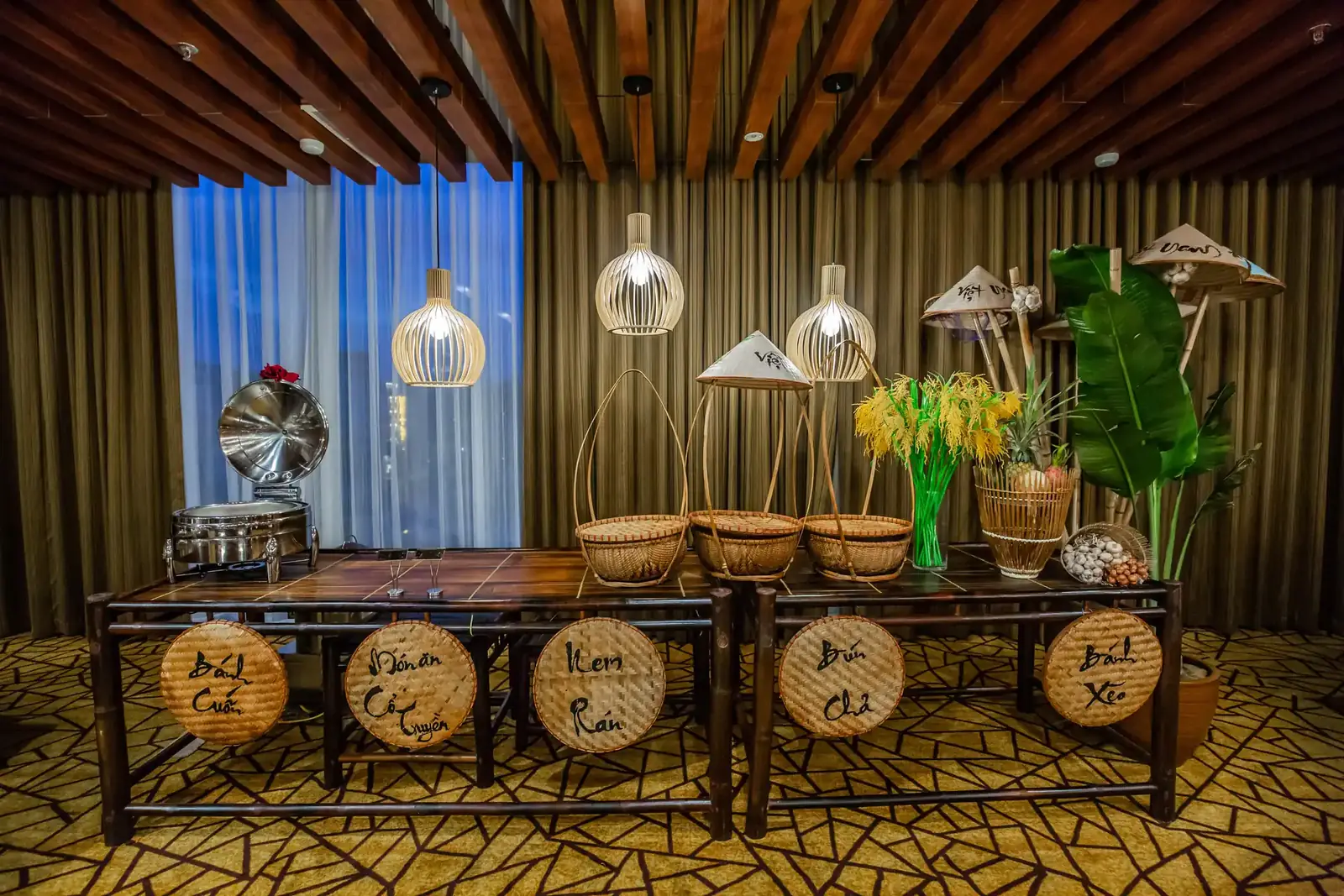 Nhà hàng Diamond Restaurant Central Luxury Hạ Long