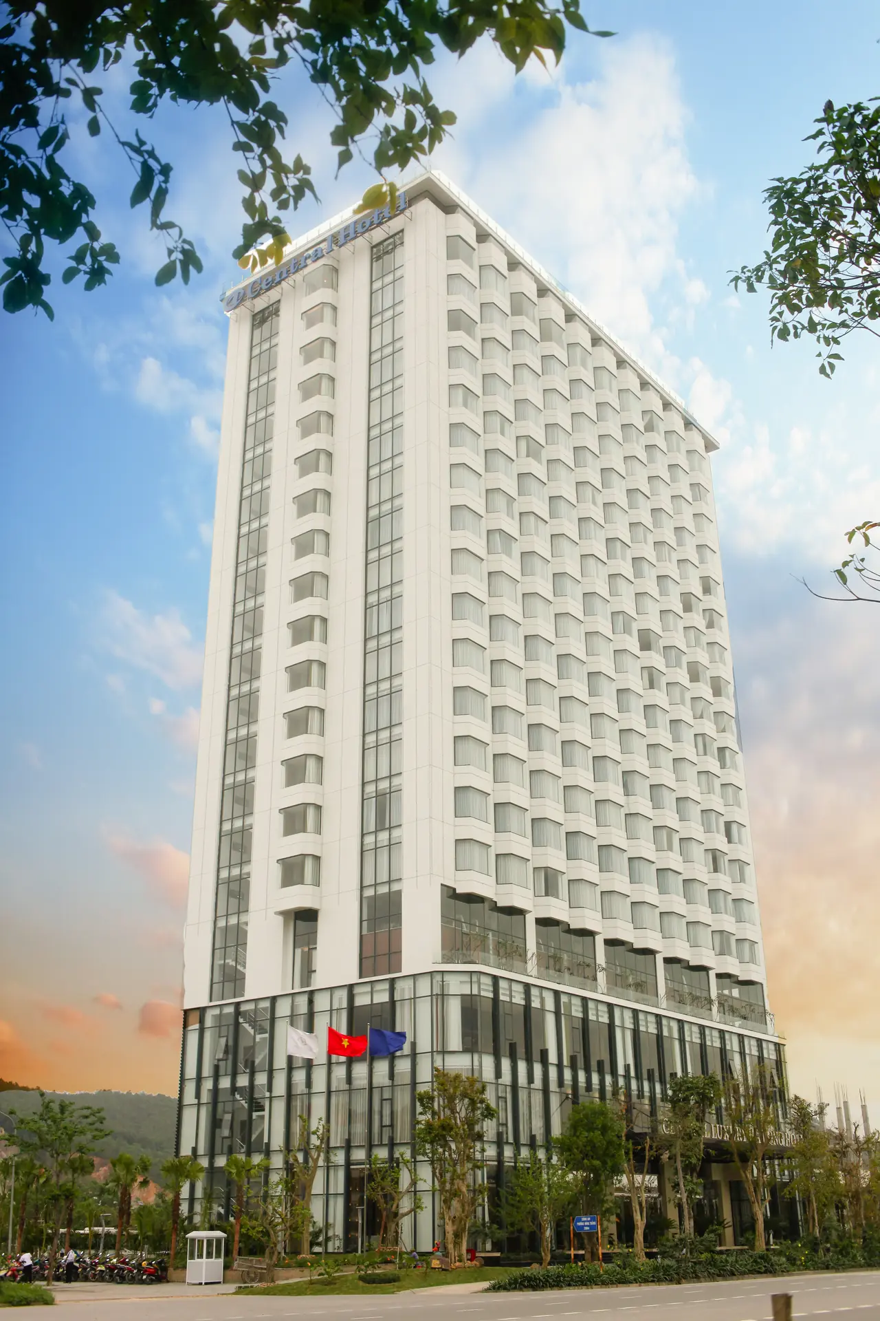 Toàn cảnh khách sạn Central Luxury Hạ Long