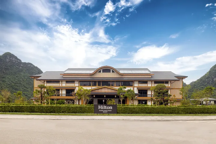 Toàn cảnh Hilton Quang Hanh Onsen Resort