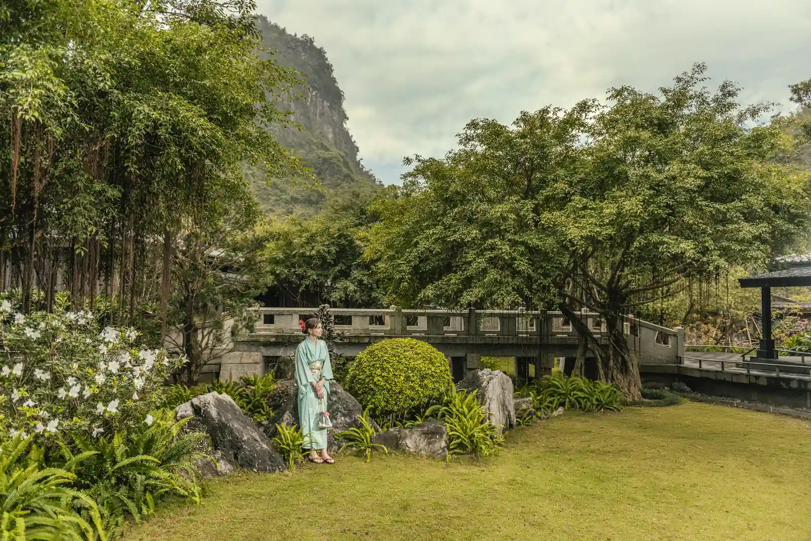 Vườn Nhật cảnh quan Hilton Quang Hanh Onsen Resort