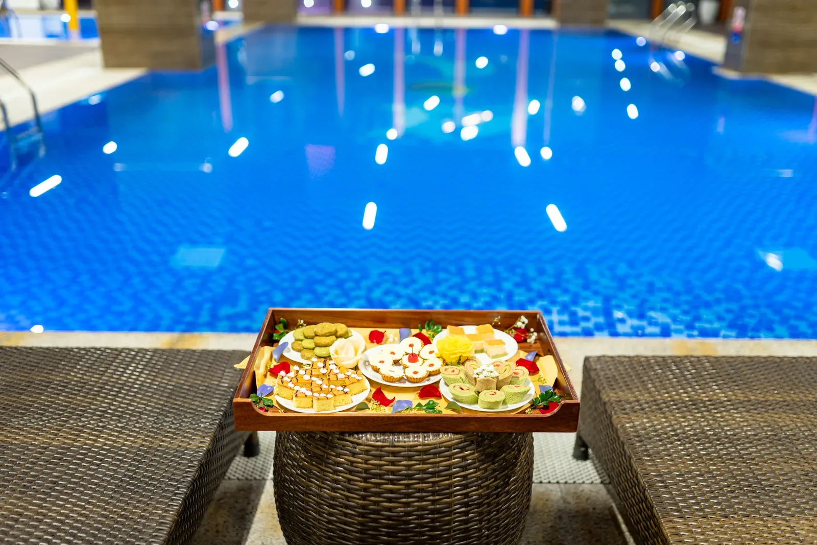 Bể bơi trong nhà Khách sạn Peace Hạ Long